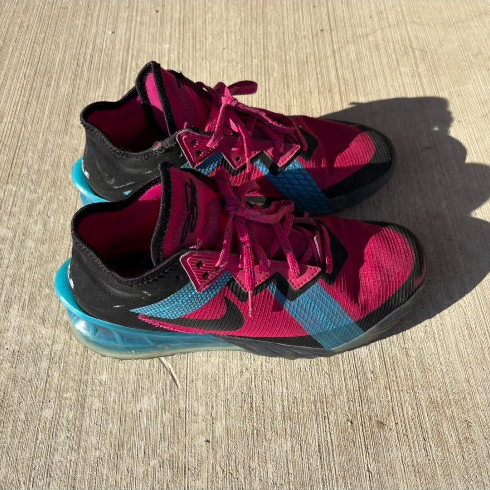 Mens Black and Pink Athletic Shoes